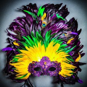 Women Mardi Gras Carnival Masquerade Large Top Feather Party Eye Mask